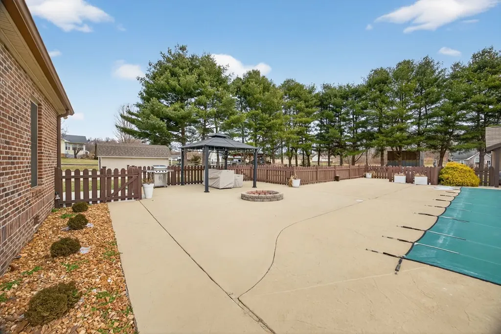 141 Southwood Road Livingston TN 38570