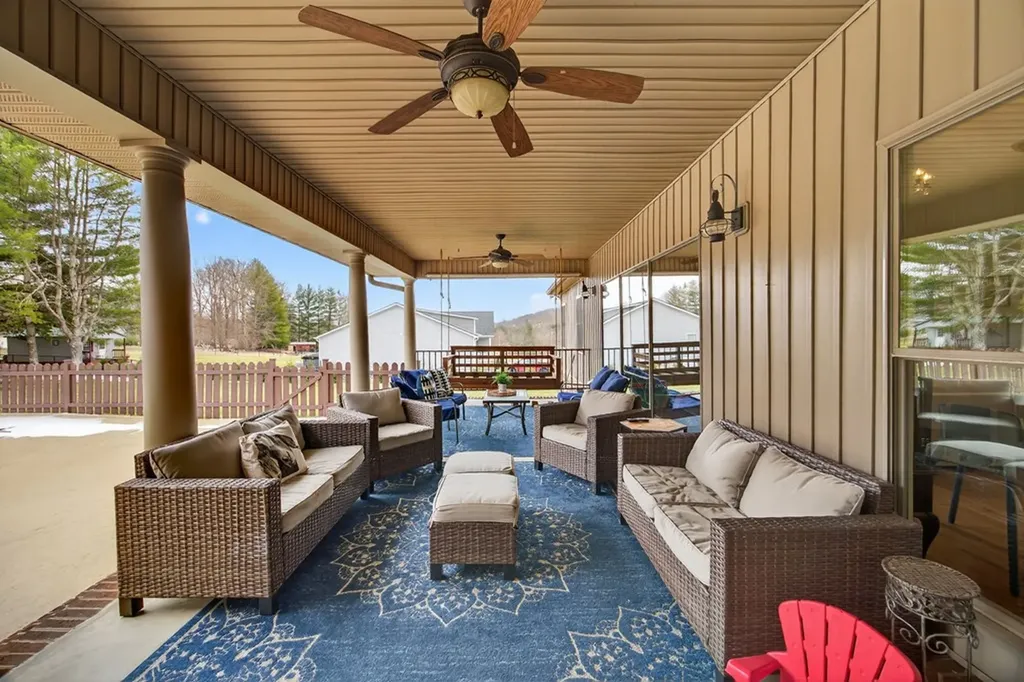 141 Southwood Road Livingston TN 38570