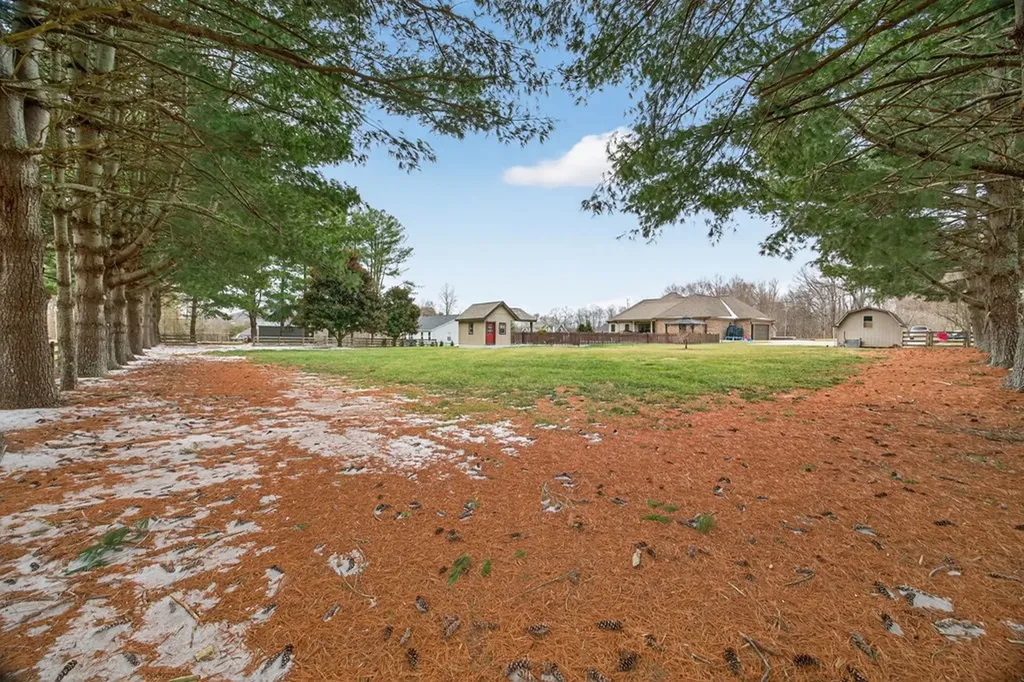 141 Southwood Road Livingston TN 38570