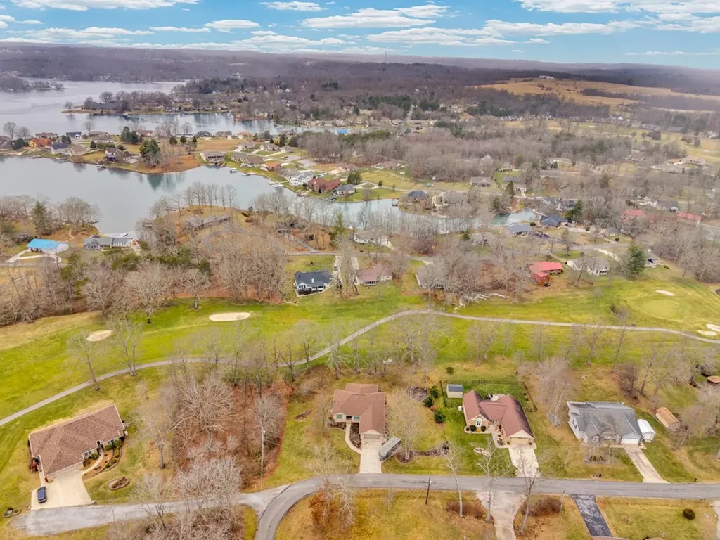 3026 Seminole Loop Crossville TN 38572