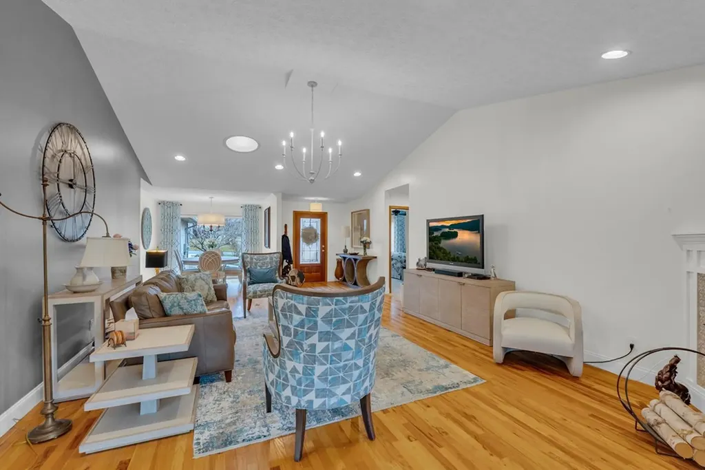 3026 Seminole Loop Crossville TN 38572