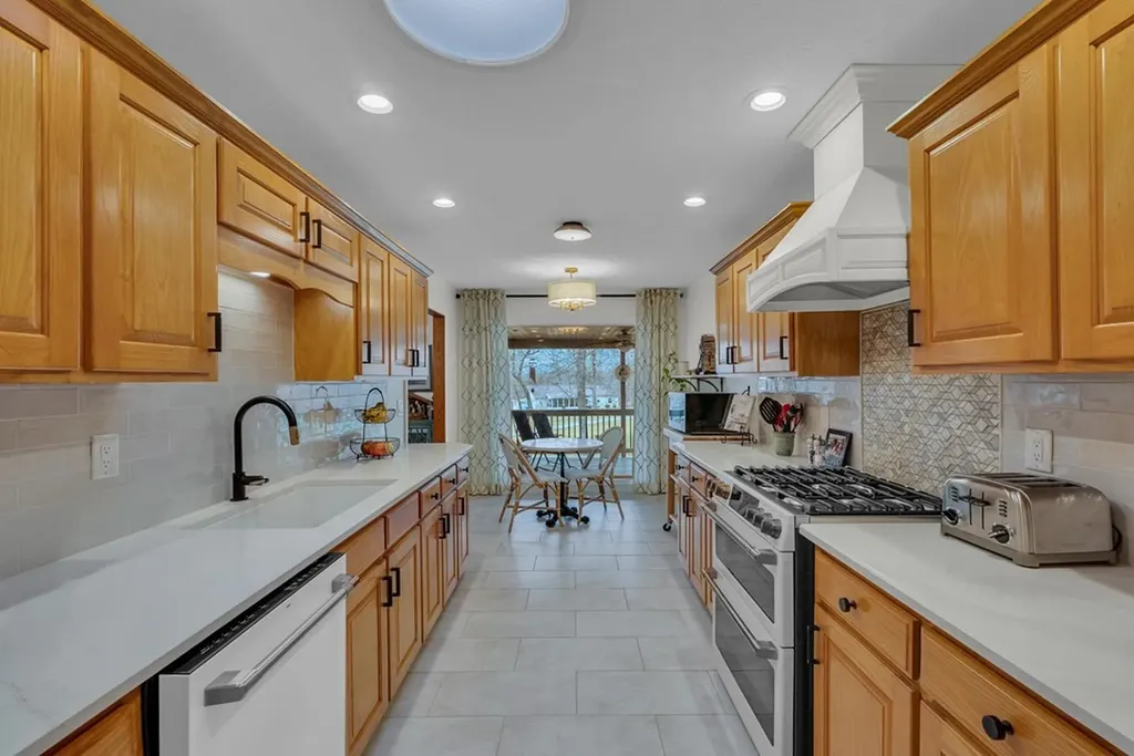 3026 Seminole Loop Crossville TN 38572