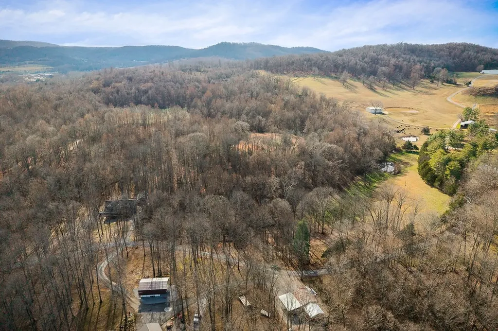 4898 Forrest Hill Road Cookeville TN 38506