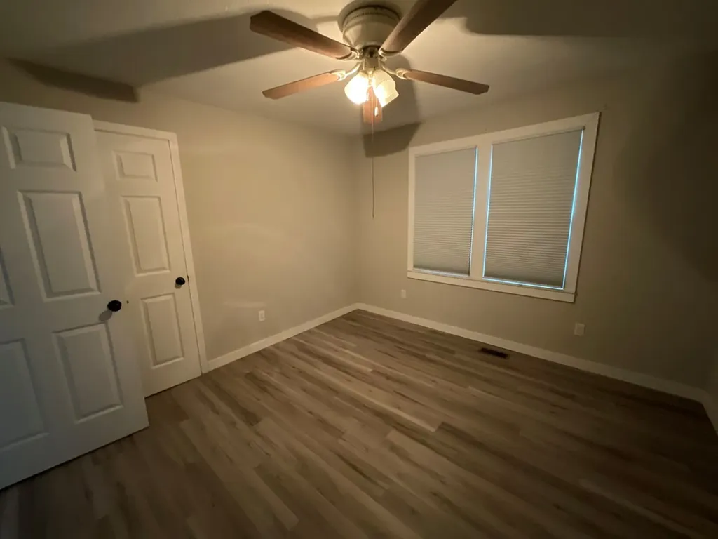 308 West Main Street Byrdstown TN 38549