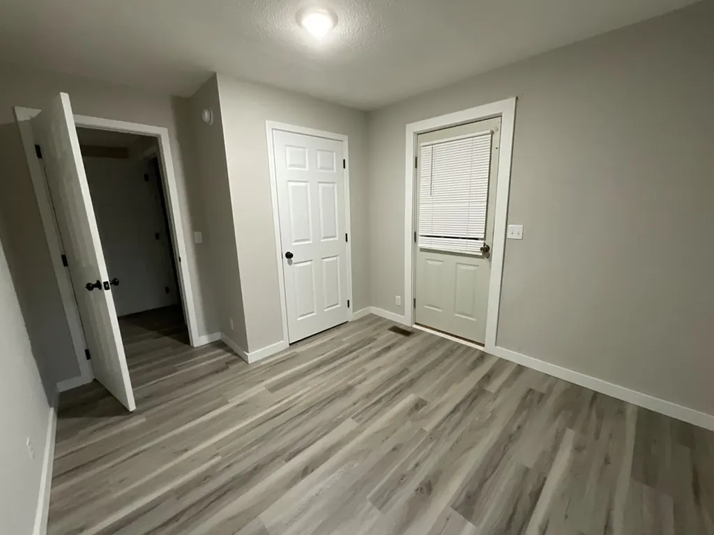 308 West Main Street Byrdstown TN 38549