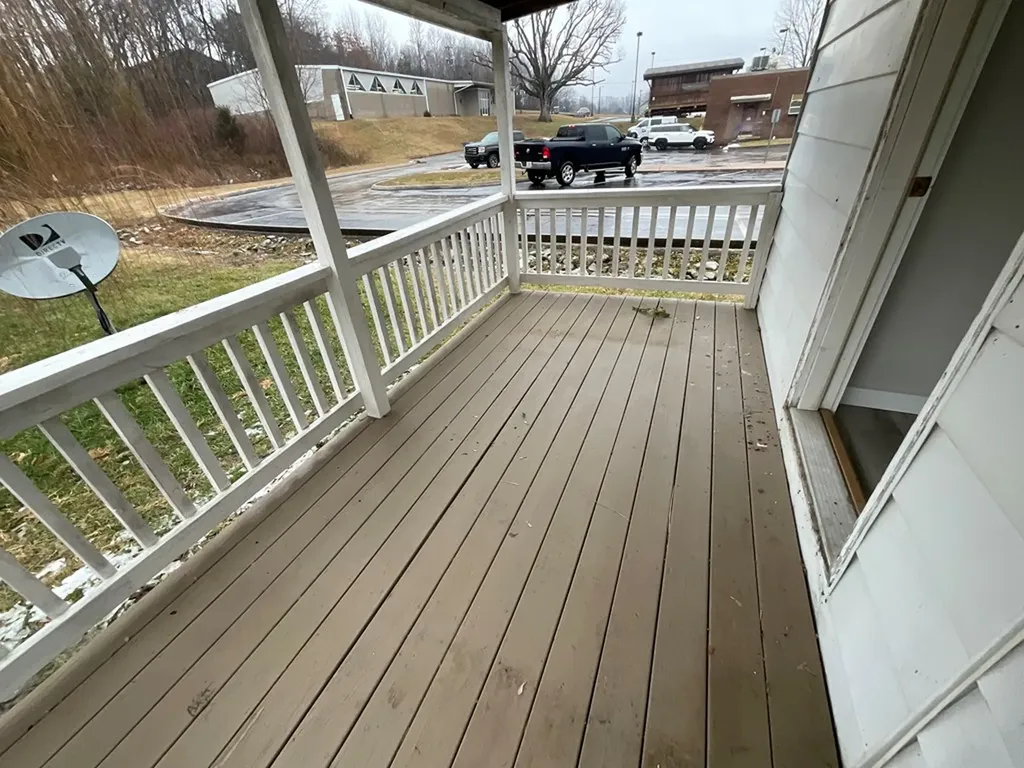 308 West Main Street Byrdstown TN 38549