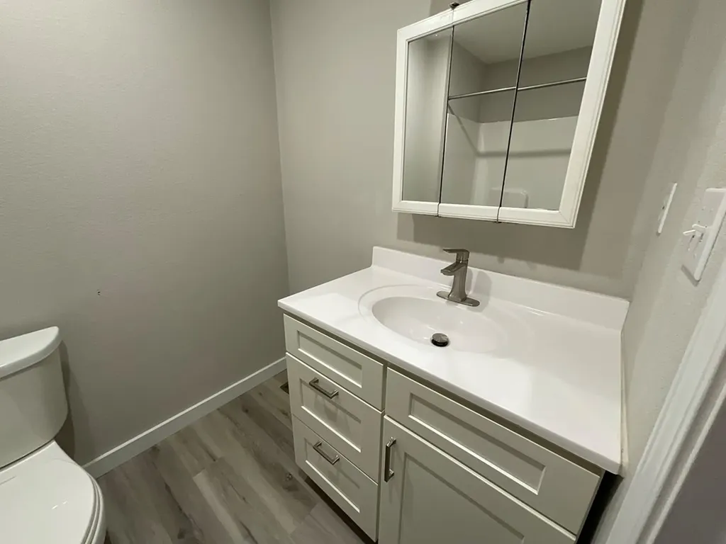 308 West Main Street Byrdstown TN 38549