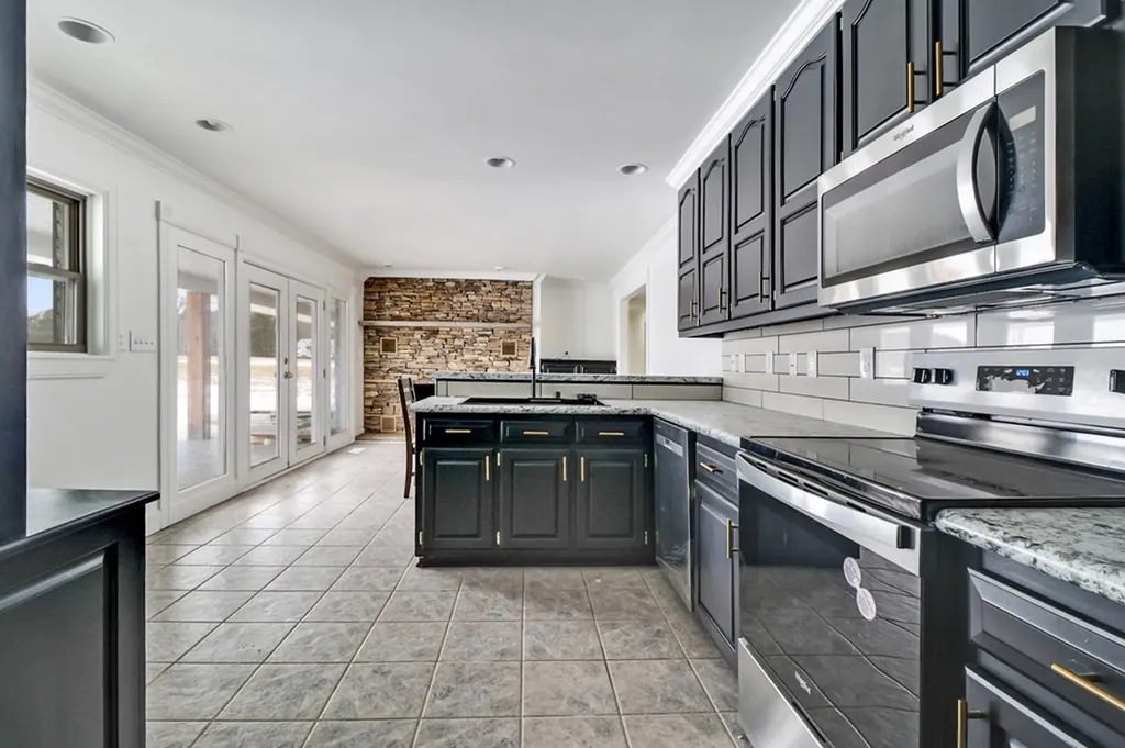 1128 Allardt Highway Jamestown TN 38556