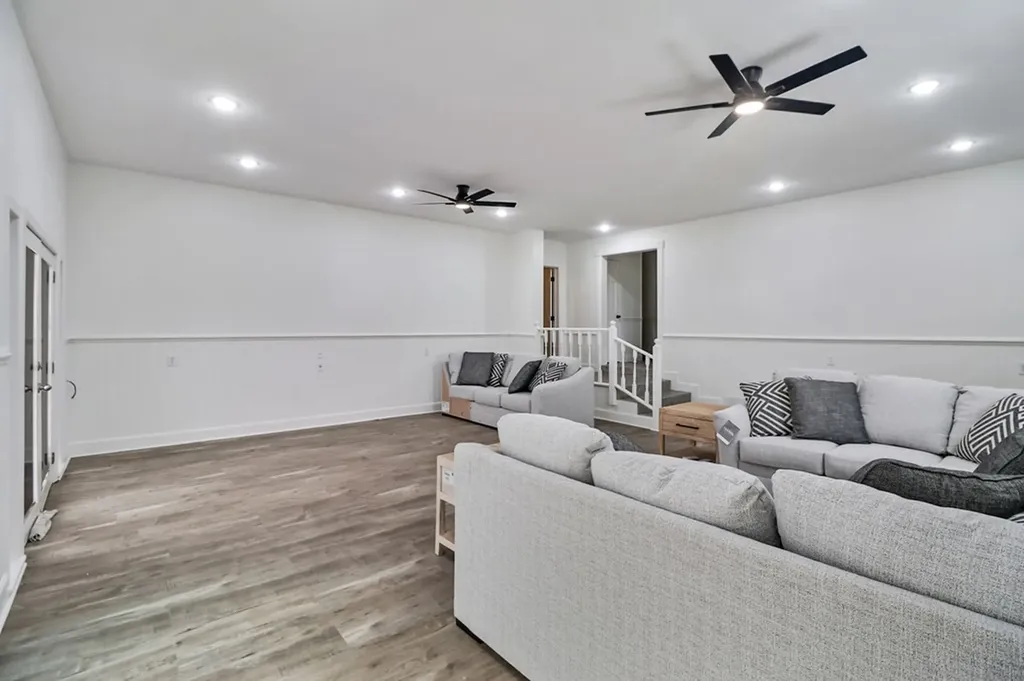 1128 Allardt Highway Jamestown TN 38556