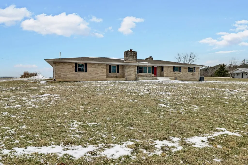 1128 Allardt Highway Jamestown TN 38556