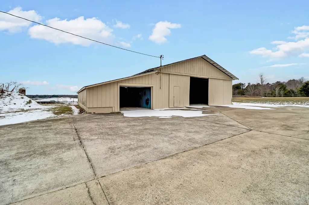 1128 Allardt Highway Jamestown TN 38556