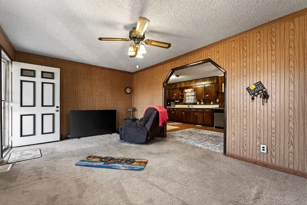 209 Pine Grove Road Smithville TN 37166