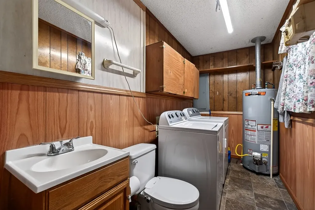 209 Pine Grove Road Smithville TN 37166