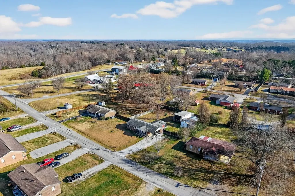 209 Pine Grove Road Smithville TN 37166