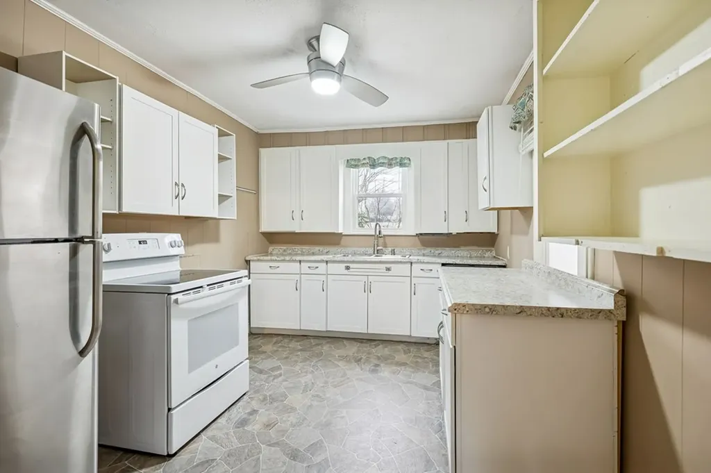 203 Hull Avenue Carthage TN 37030