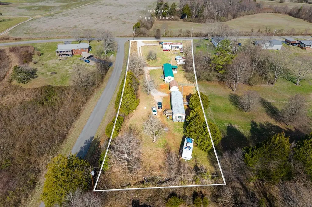 787 Pine Thickett Road Sparta TN 38583