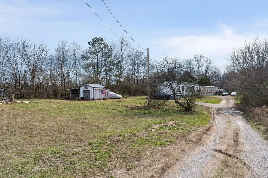 787 Pine Thickett Road Sparta TN 38583