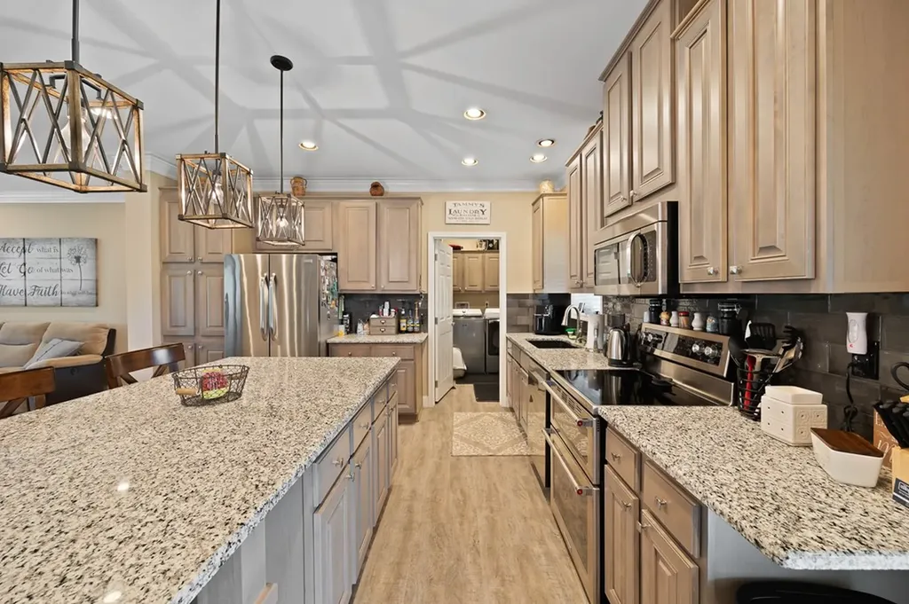 103 Molten Lane Hilham TN 38568