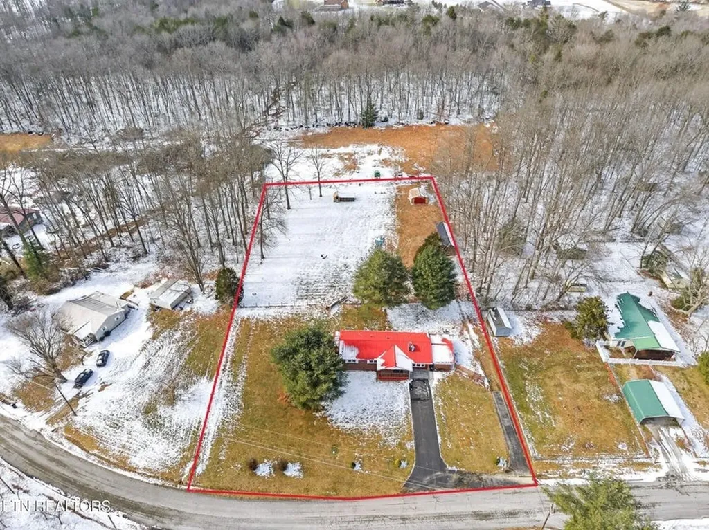 969 Unity Church Road Jamestown TN 38556-5703