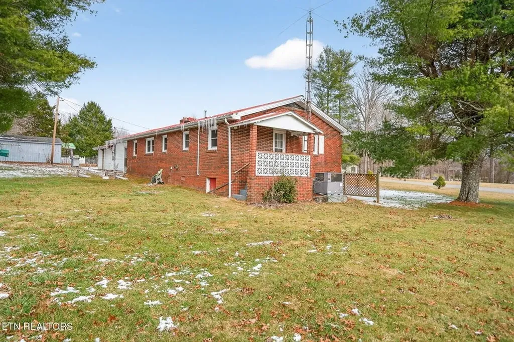 969 Unity Church Road Jamestown TN 38556-5703