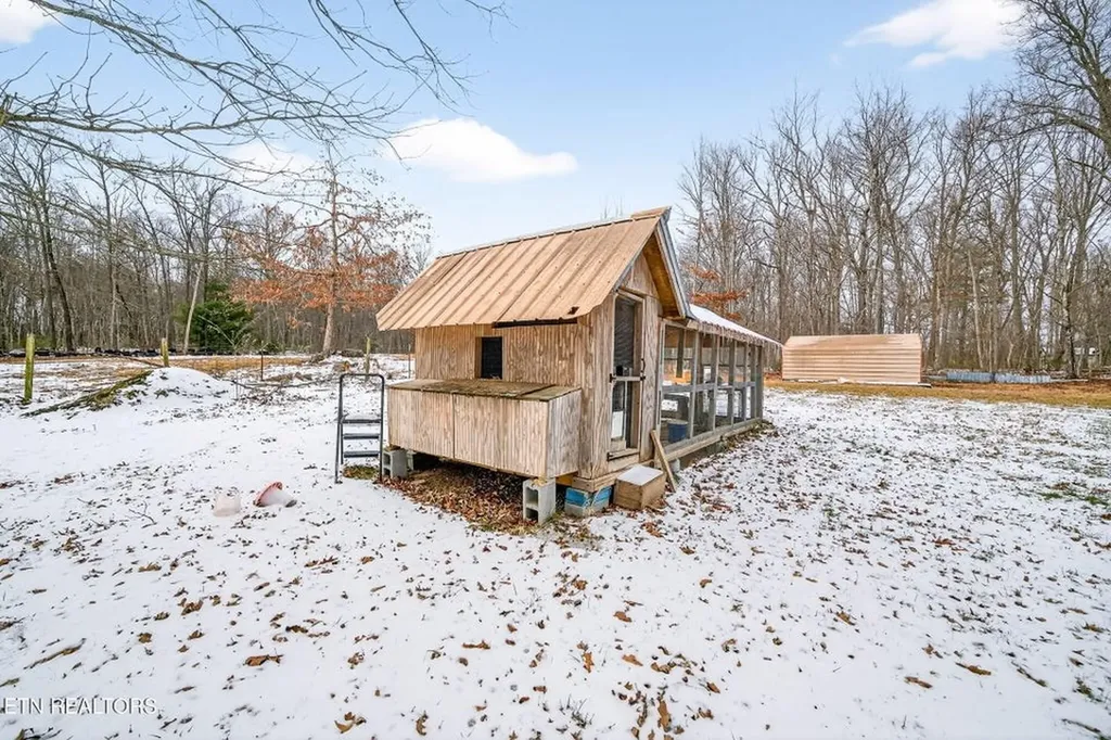 969 Unity Church Road Jamestown TN 38556-5703