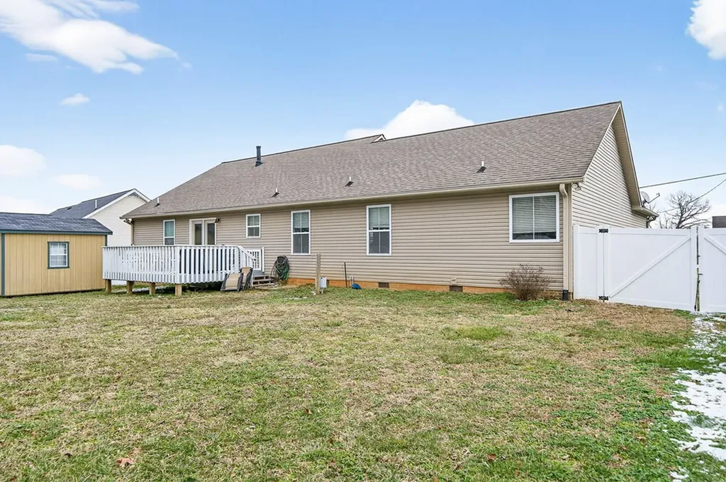 1175 Eagle Landing Drive Cookeville TN 38506