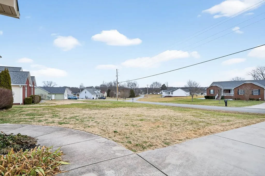 1175 Eagle Landing Drive Cookeville TN 38506