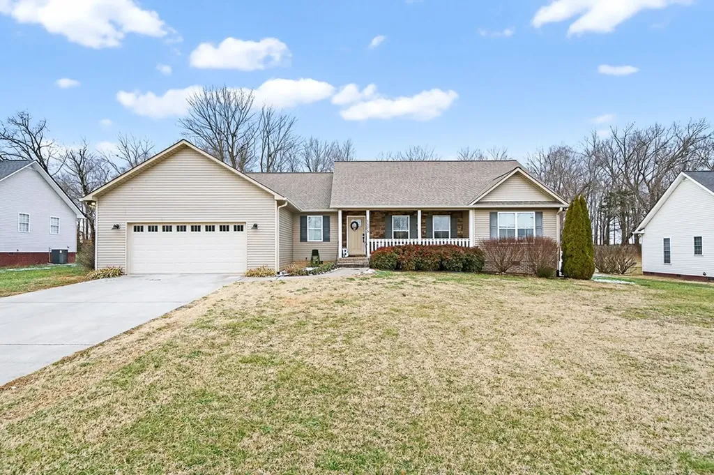 1175 Eagle Landing Drive Cookeville TN 38506