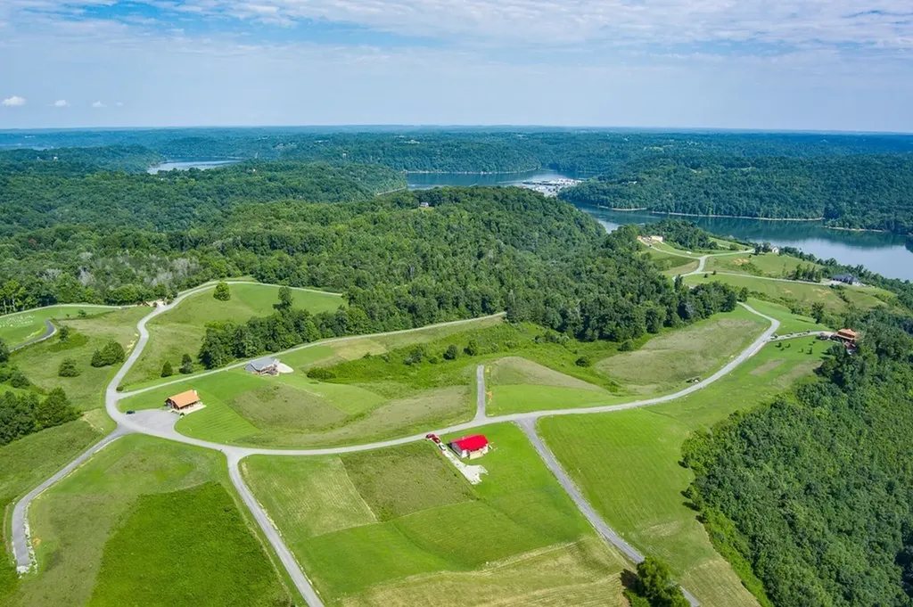 Lot 13 Holly Bend Drive Byrdstown TN 38549