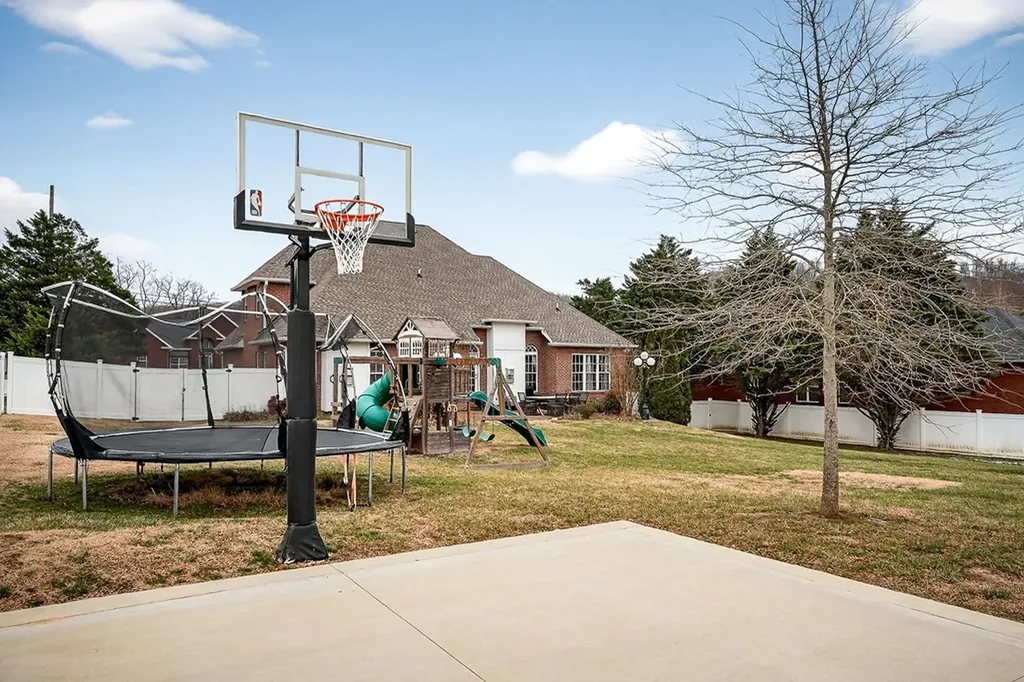 309 New Heritage Drive Cookeville TN 38506