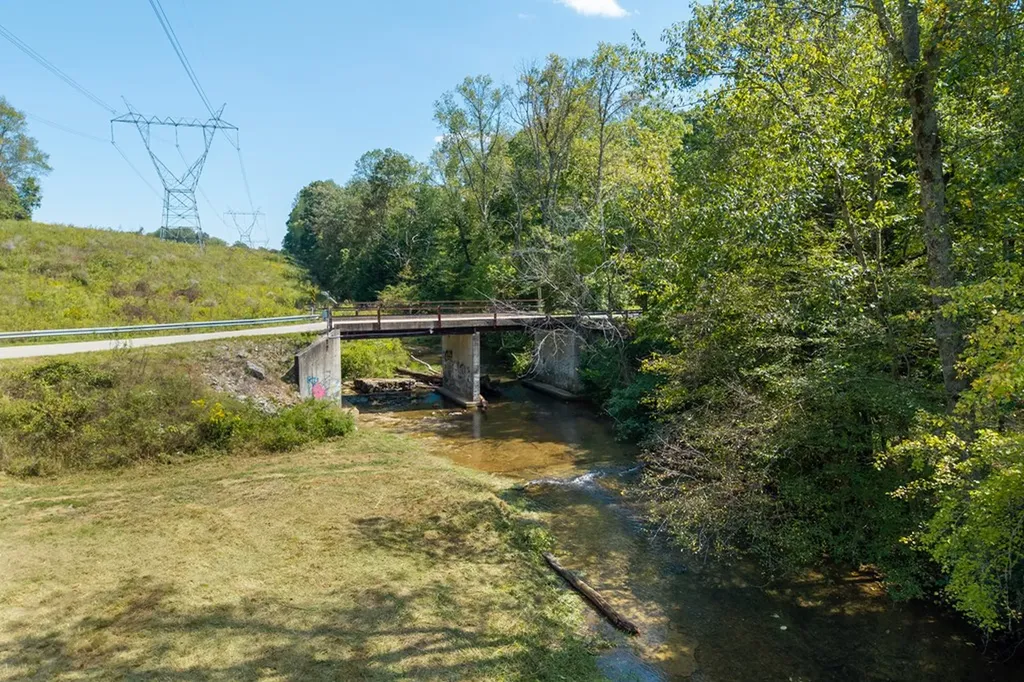 5405 Window Cliff Road Baxter TN 38544