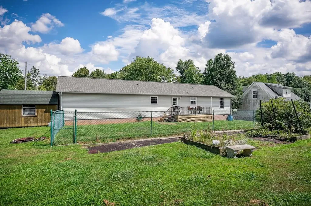 1565 Canada Flatt Road Cookeville TN 38506