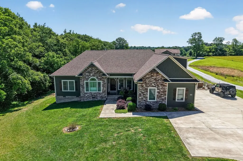 3013 Tulip Lane Cookeville TN 38501