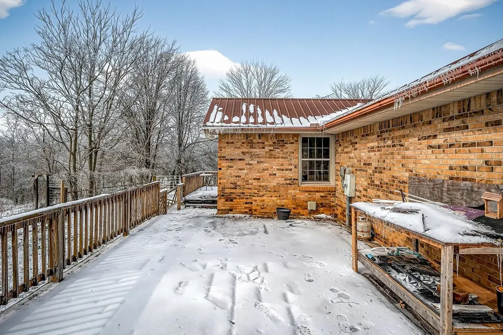 146 Dc Lane Allons TN 38541