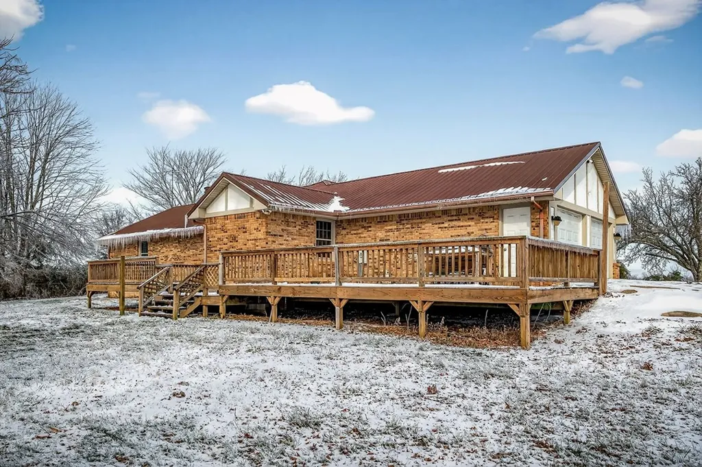 146 Dc Lane Allons TN 38541