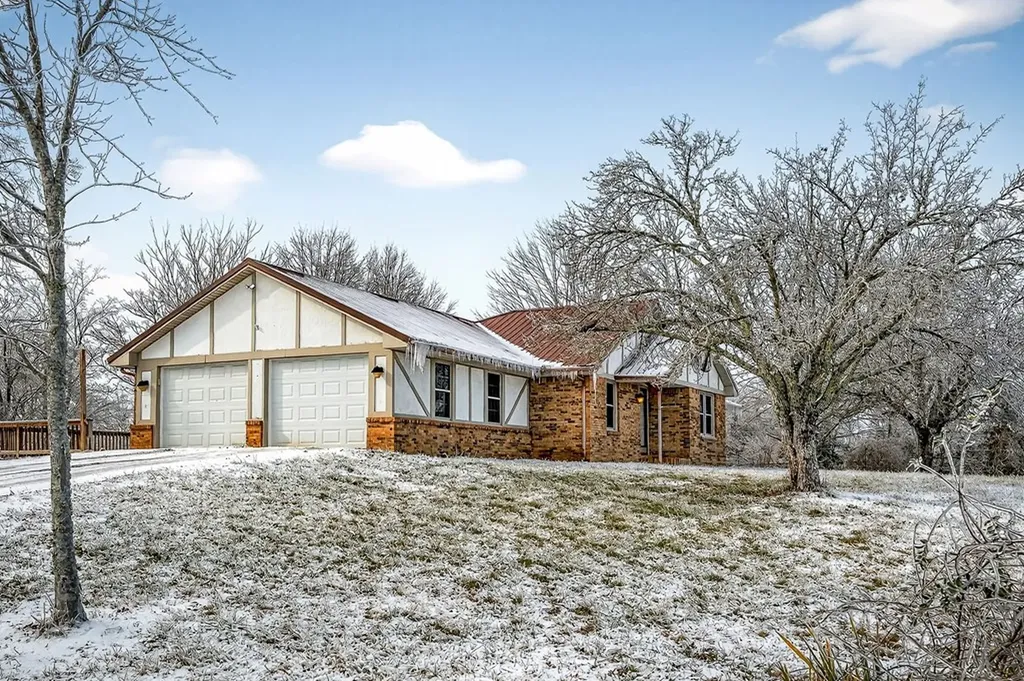 146 Dc Lane Allons TN 38541