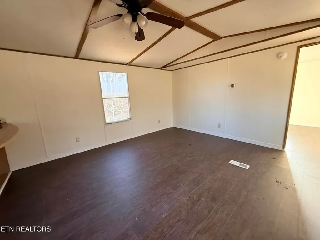 166 Maynard Road Jamestown TN 38556