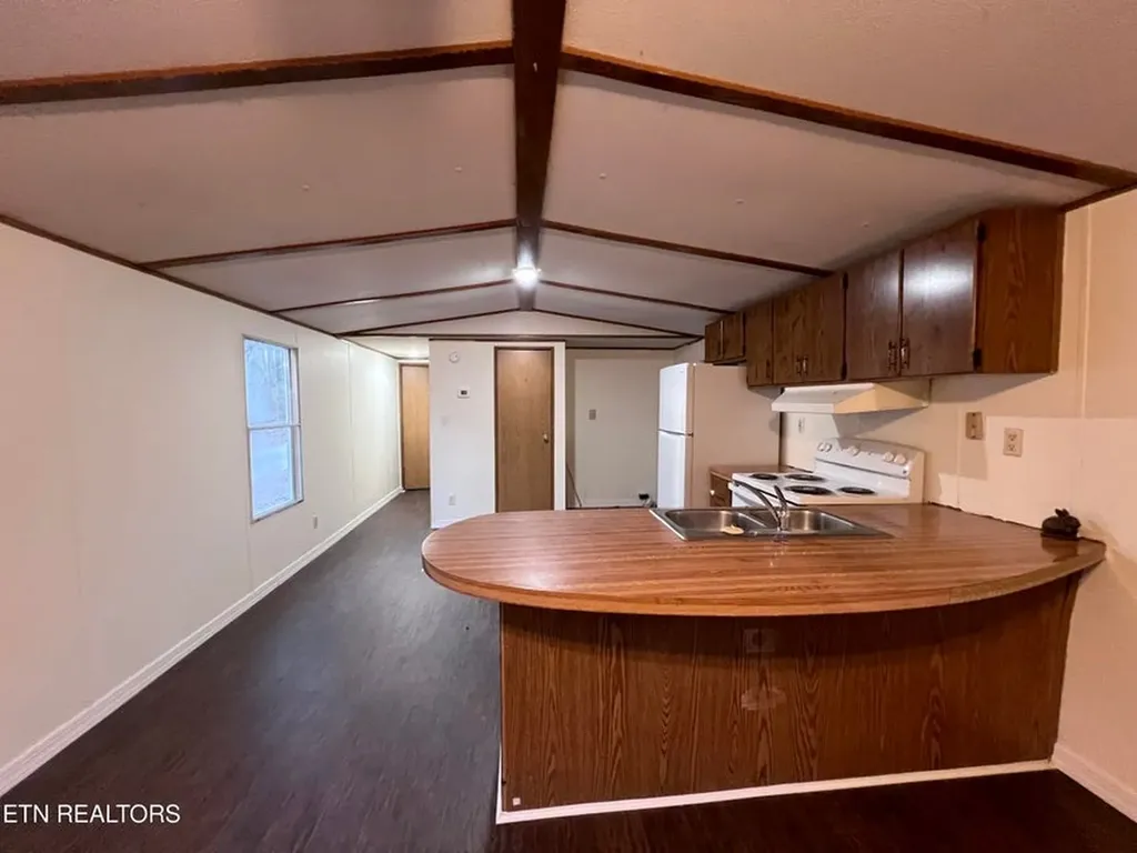 166 Maynard Road Jamestown TN 38556