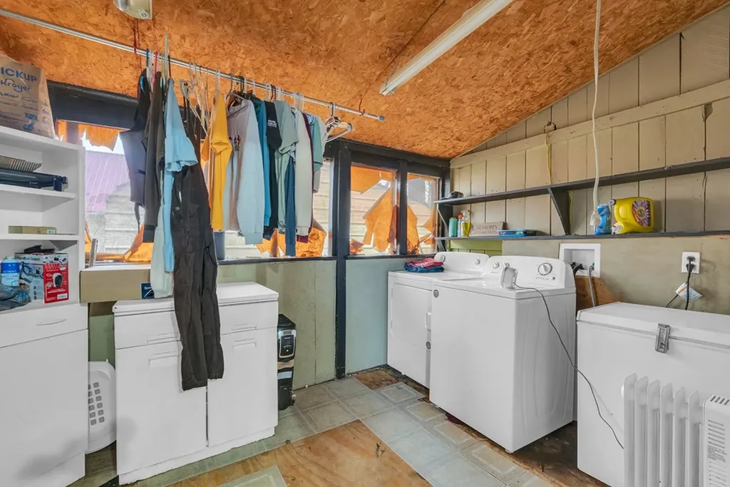 590 Franks Ferry Road Sparta TN 38583