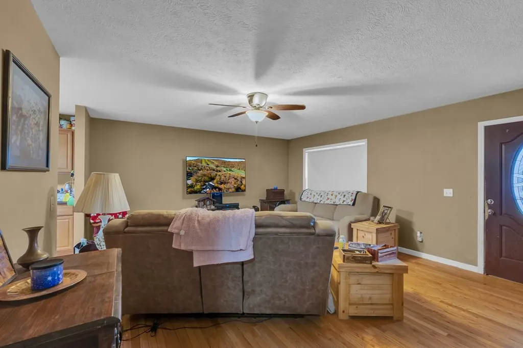 590 Franks Ferry Road Sparta TN 38583