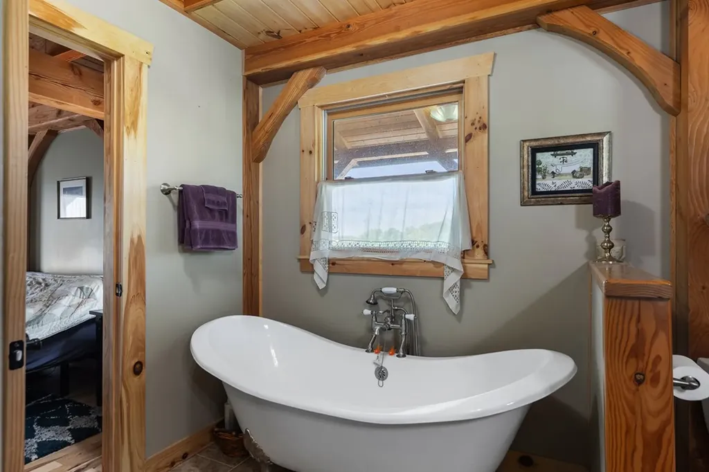 4232 Fanchers Mill Road Sparta TN 38583