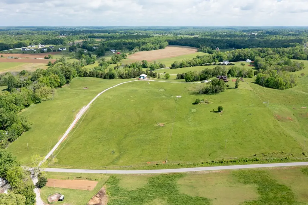 4232 Fanchers Mill Road Sparta TN 38583