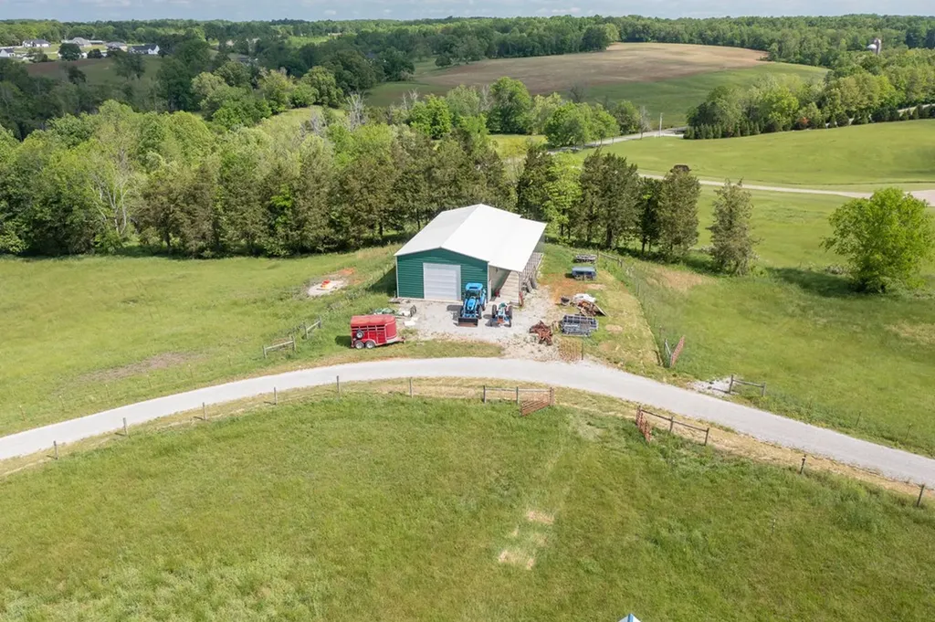 4232 Fanchers Mill Road Sparta TN 38583