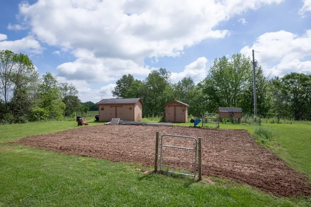 4232 Fanchers Mill Road Sparta TN 38583