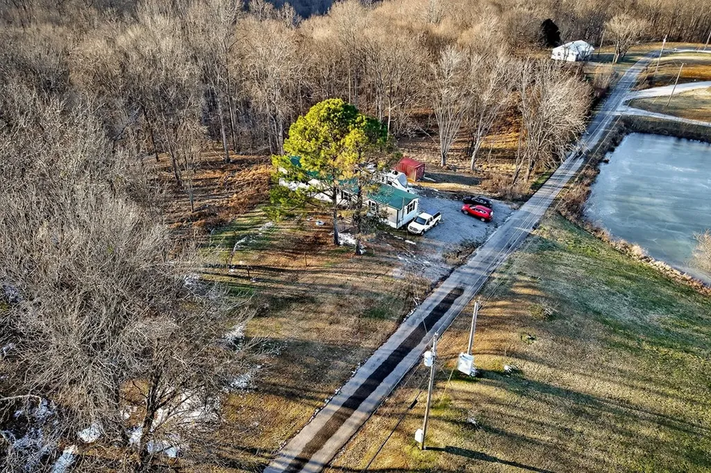 171 Still Point Road Smithville TN 37166