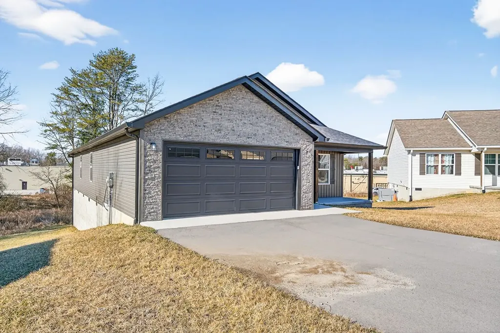 175 Sky View Meadow Drive Crossville TN 38555