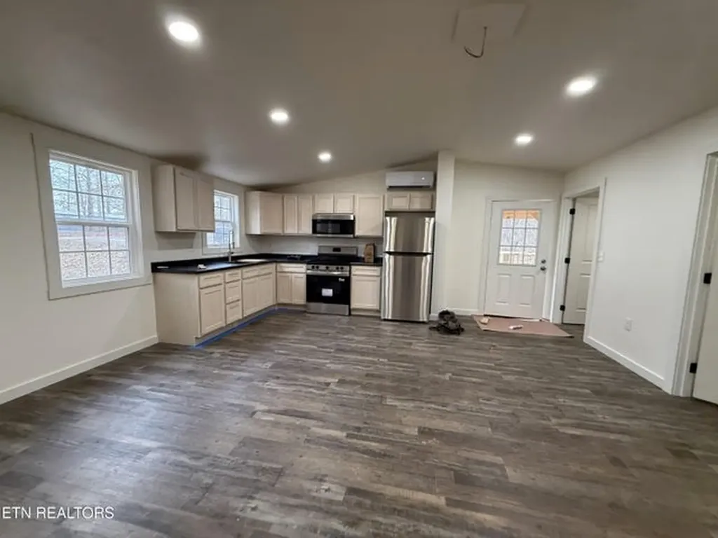 610 Trimmer Lane Jamestown TN 38556