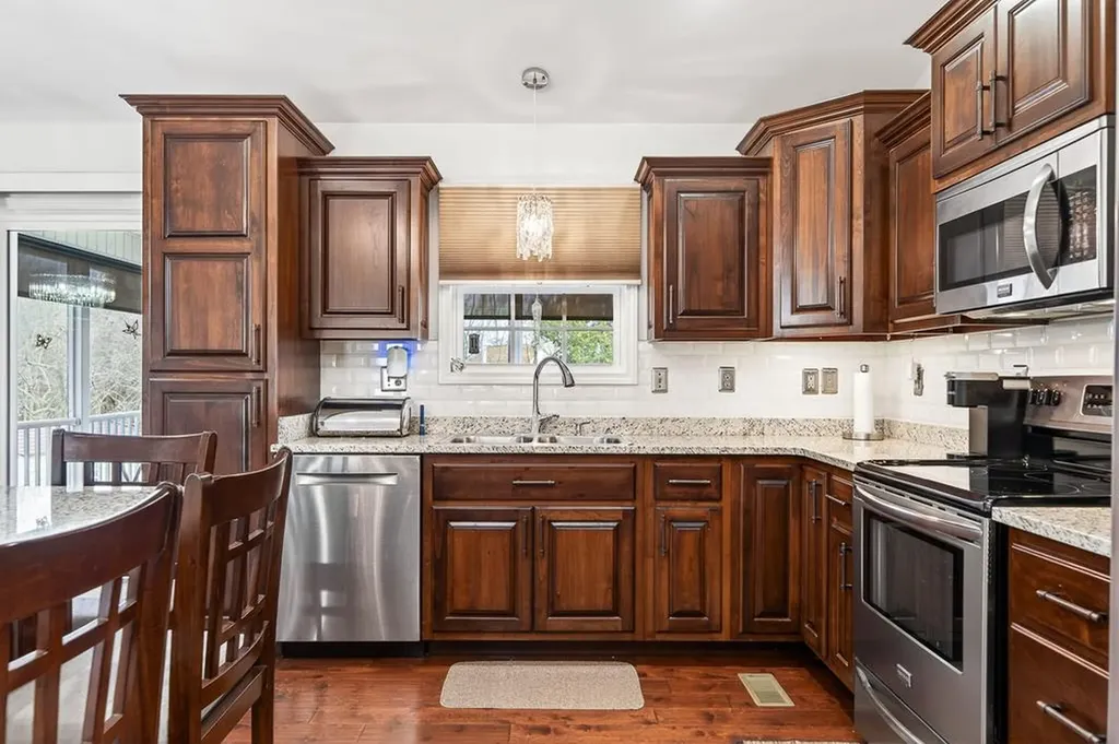 2050 Falcon Trail Cookeville TN 38506