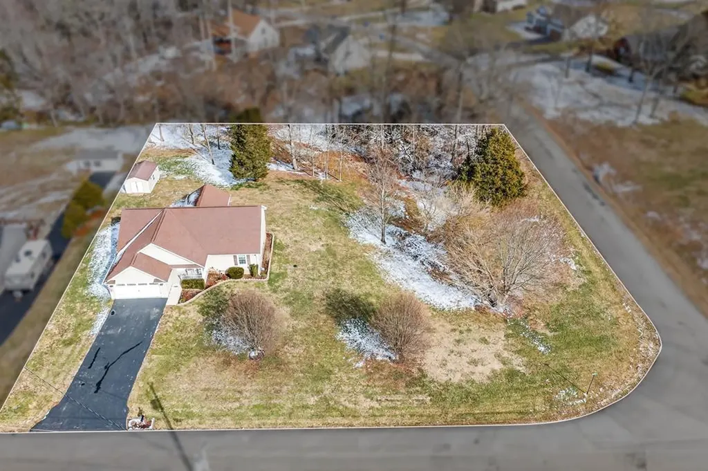 2050 Falcon Trail Cookeville TN 38506