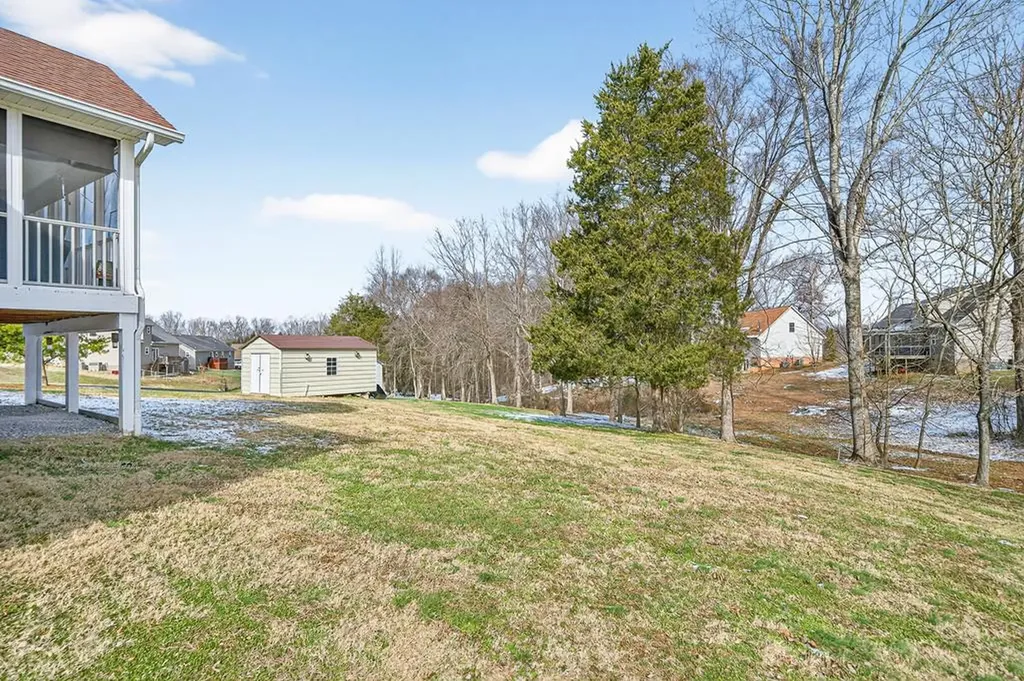 2050 Falcon Trail Cookeville TN 38506